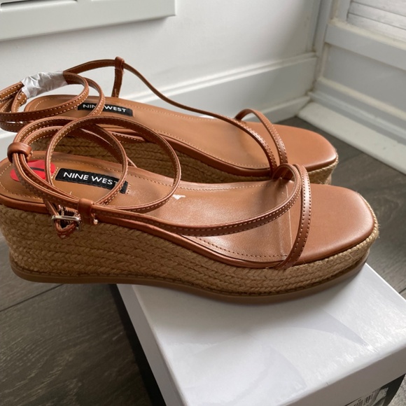 Nine west wedges 7B - Picture 2 of 8